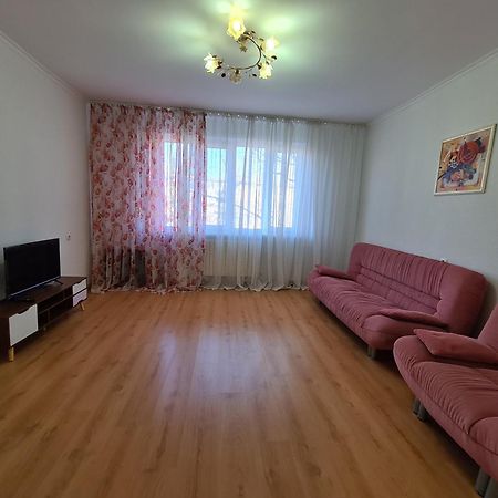 Apartament 2 Bedrooms, Botanica Kišiněv Exteriér fotografie