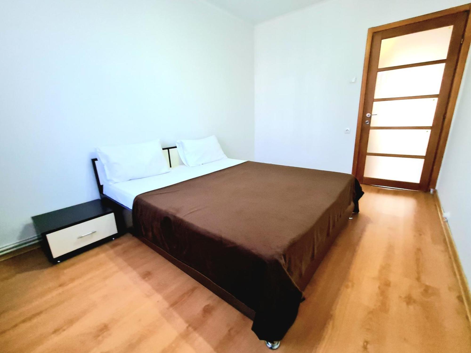 Apartament 2 Bedrooms, Botanica Kišiněv Exteriér fotografie